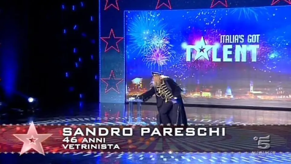 Alex durante l’esibizione a Italia’s Got Talent